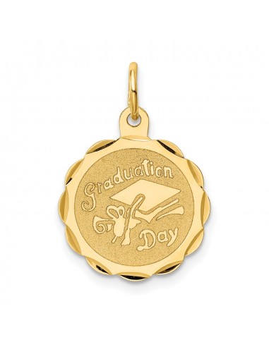 14KT Yellow Gold 22X16MM Graduation Day Charm. Chain not Included À commander